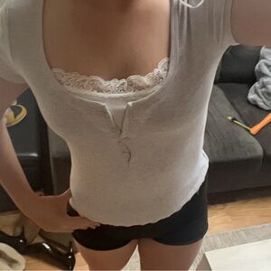 Stretchy shirt, not my style so I am selling it.